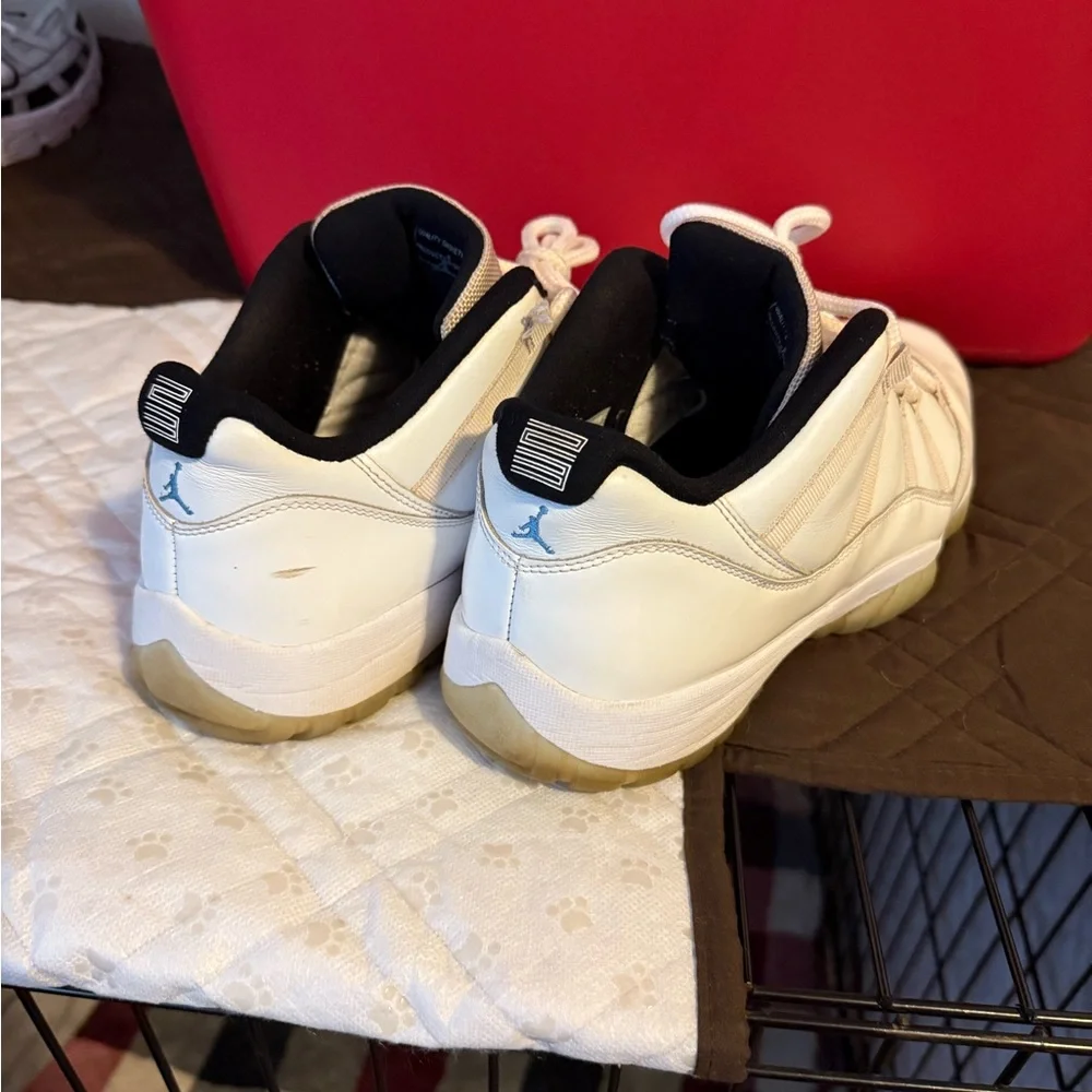 Jordan 11 Low “Legend Blue” - Picture 3 of 6